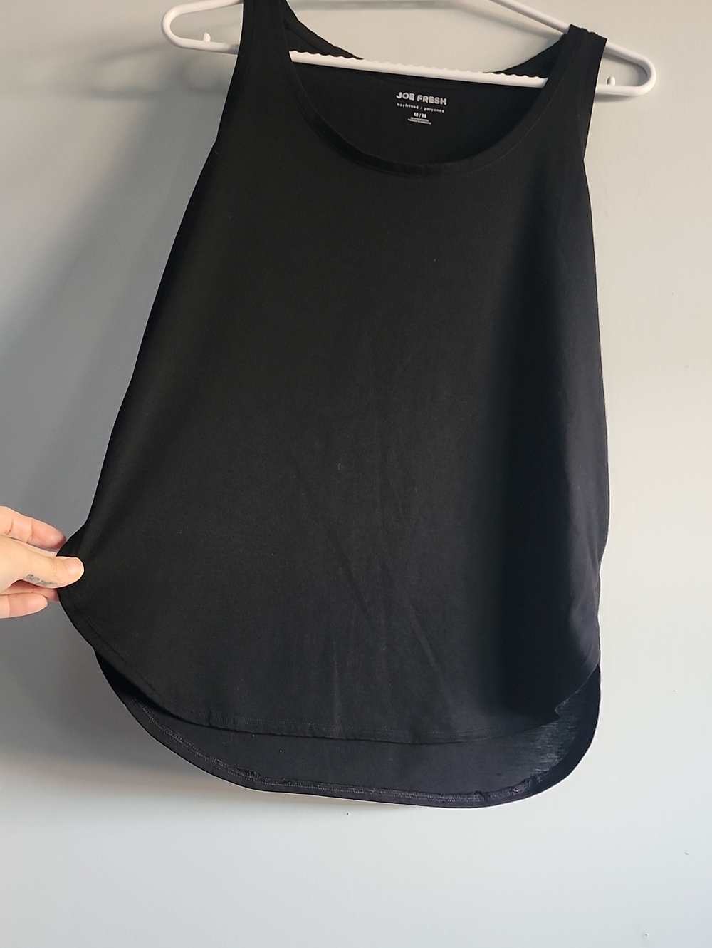 Bundle 3/$20 - Joe Fresh Women's Black Scoop Neck Tank - Medium